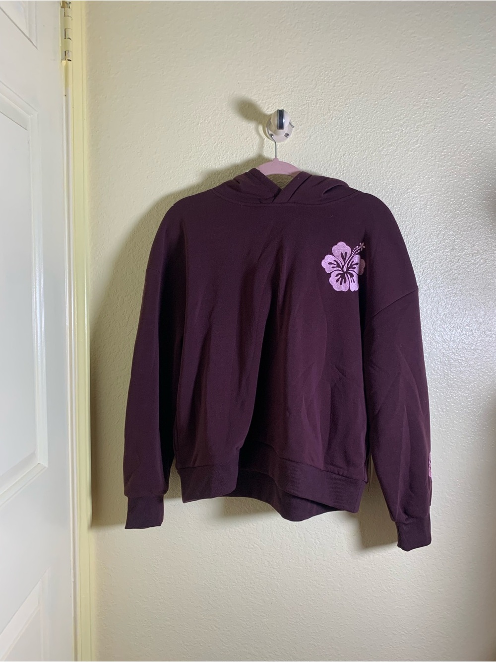NWOT Chrome Riot Plum Hooded Crewneck Sweatshirt w/ Pink Floral Detail, Size XS